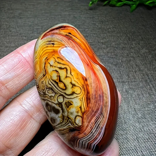#001: Polished Silk Agate